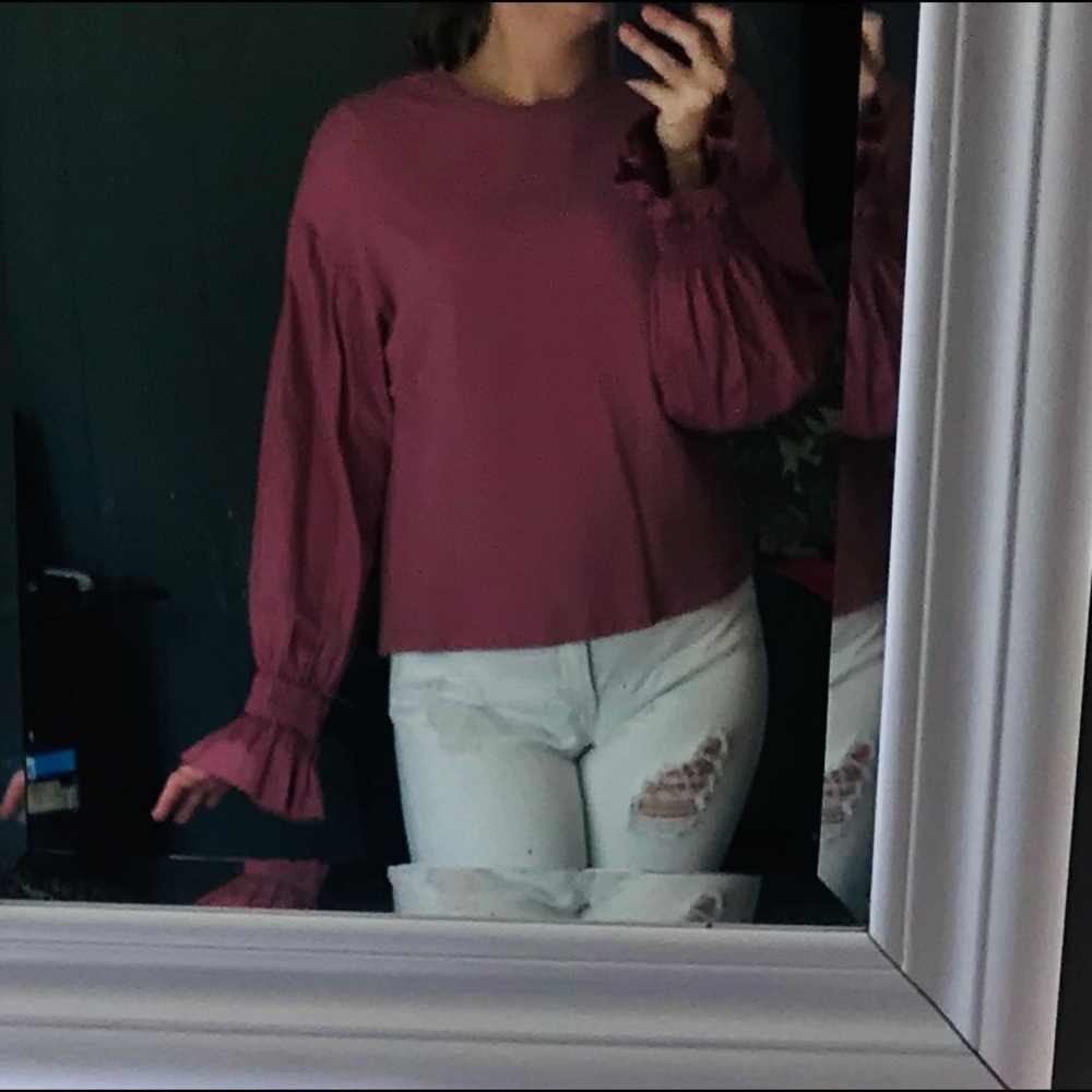 Flyer Bleue bell sleeve top
